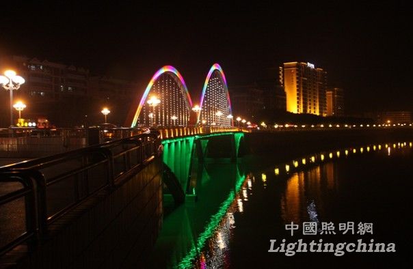 梅州彩虹桥夜景照明设计